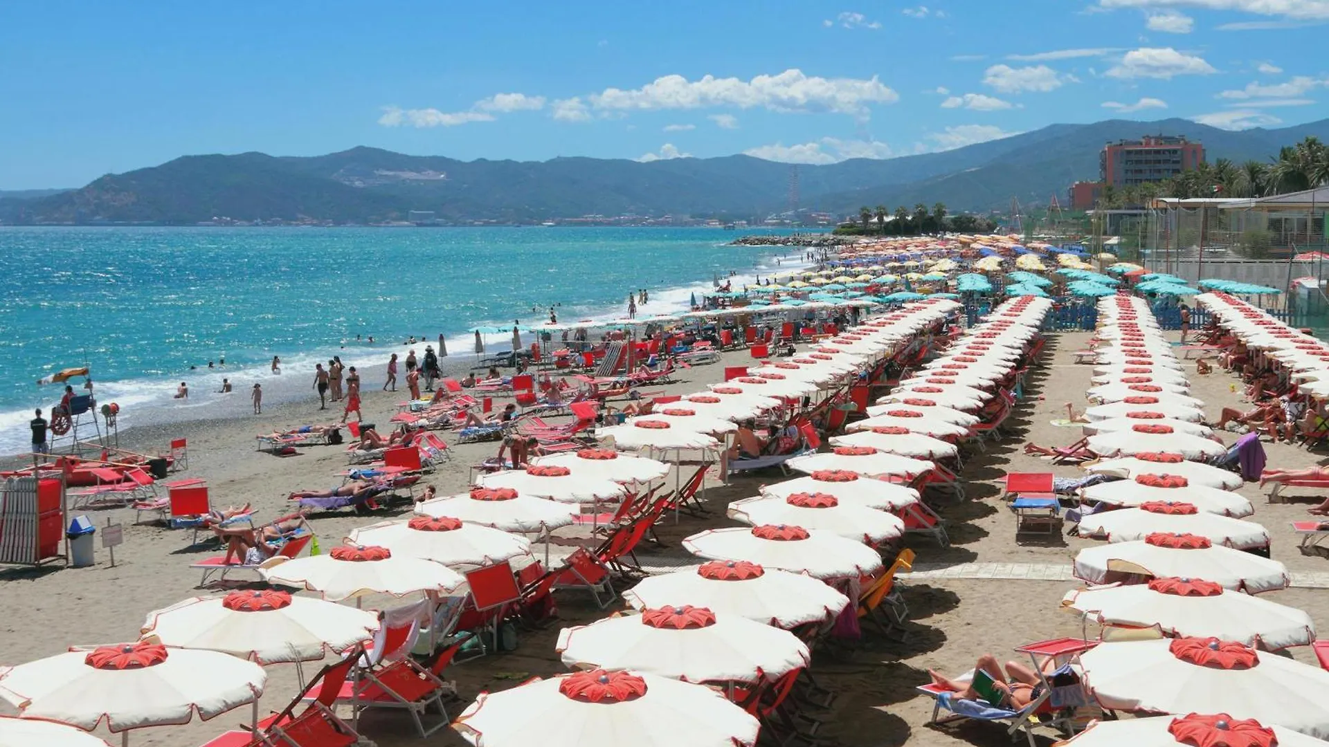 Merlo Apartments - Happy Rentals Ceriale