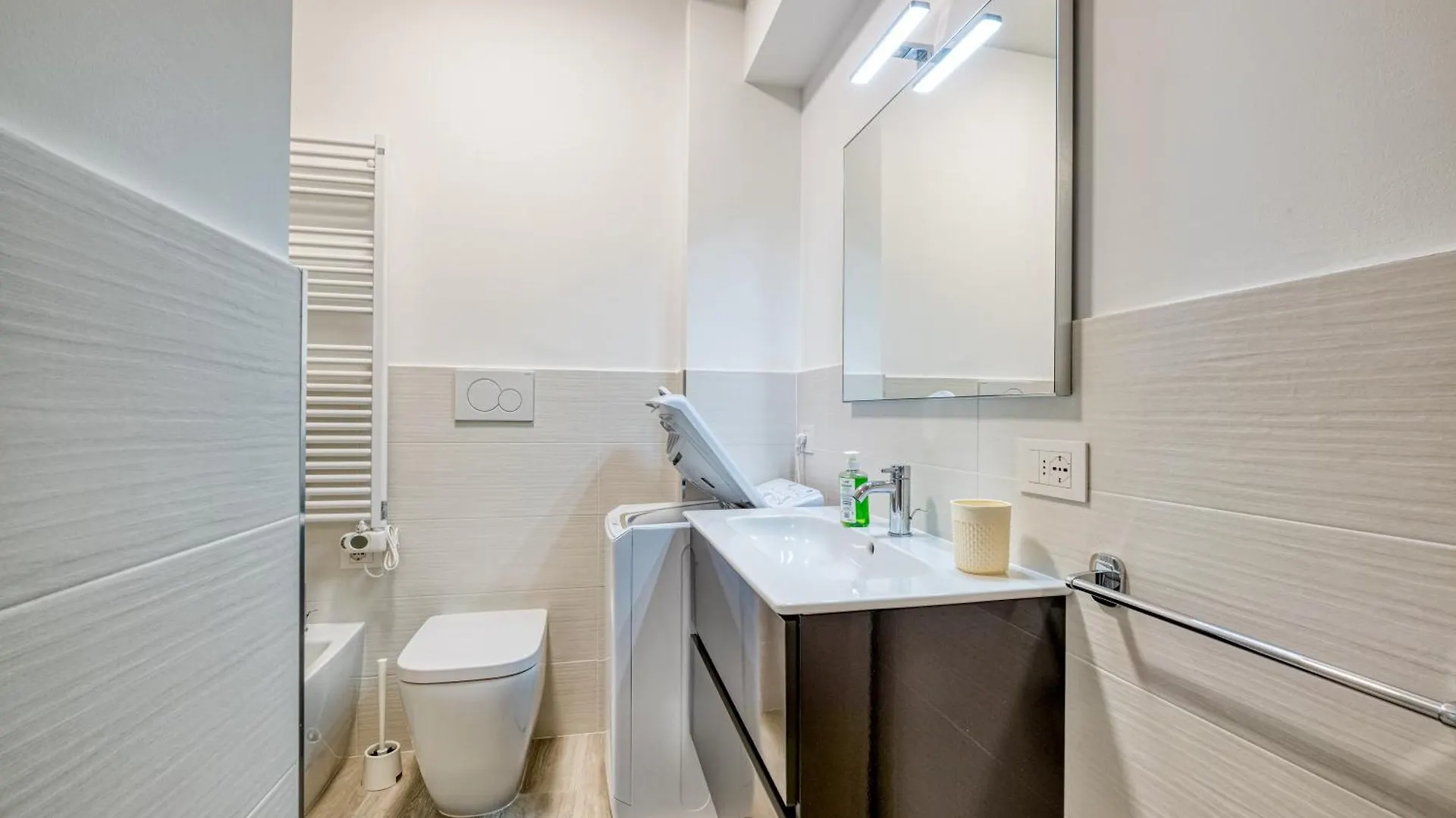 Merlo Apartments - Happy Rentals Ceriale Italy