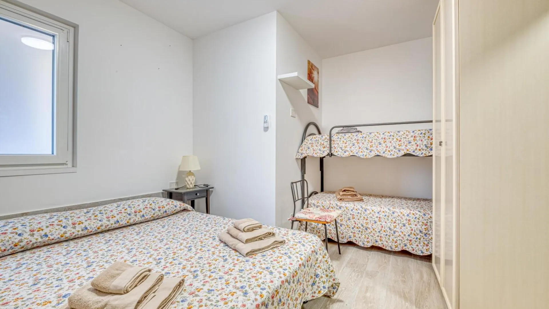 Merlo Apartments - Happy Rentals Ceriale Italy