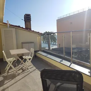 Appartamento Casaviva - Casa Vacanze A Con Terrazza, Ceriale